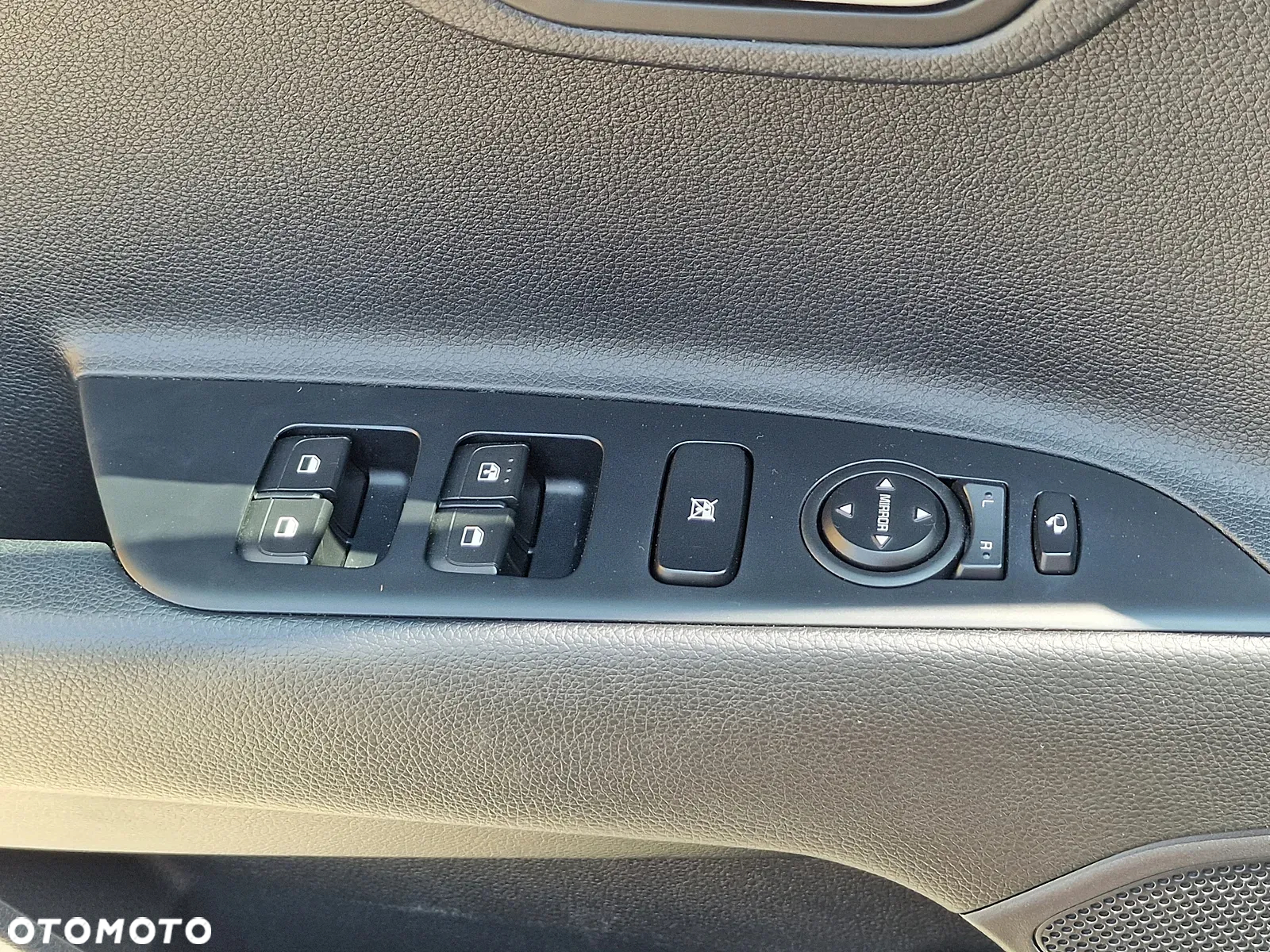 Kia Stonic 1.0 T-GDI 120 Edition 7 - 14