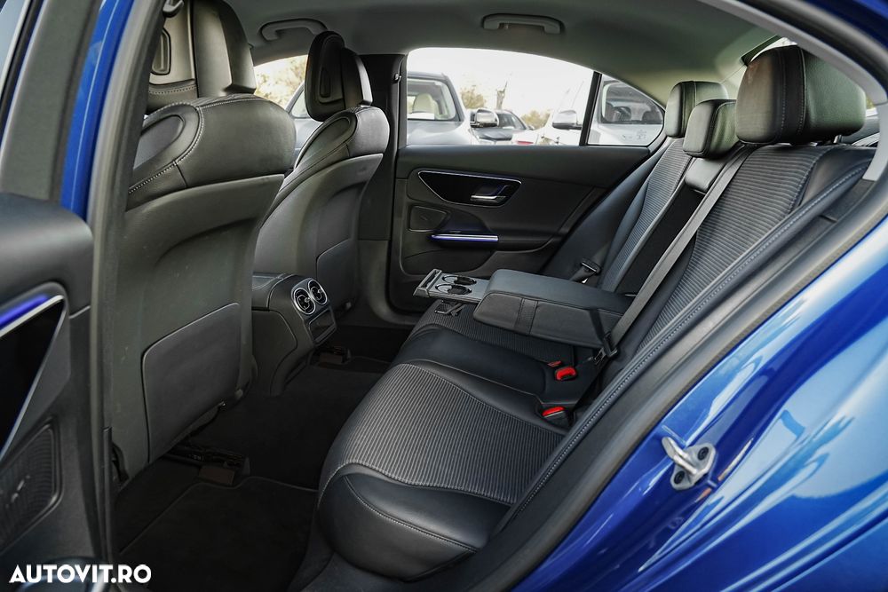 Mercedes-Benz C - 23