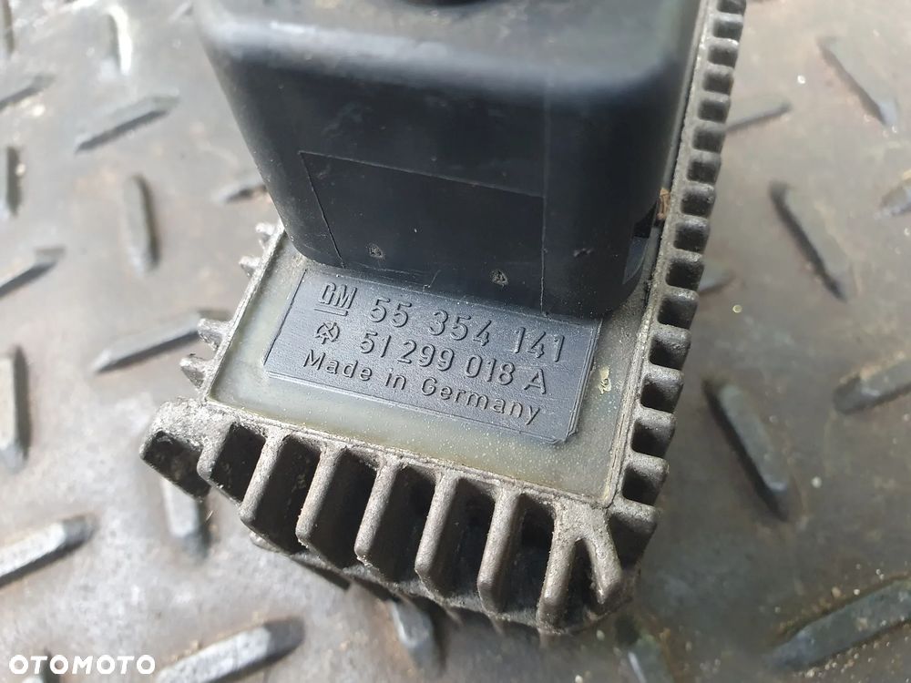 OPEL ASTRA H III VECTRA C PRZEKAŹNIK ŚWIEC ŻAROWYCH 55354141 POSIADAM 5 SZT - 9