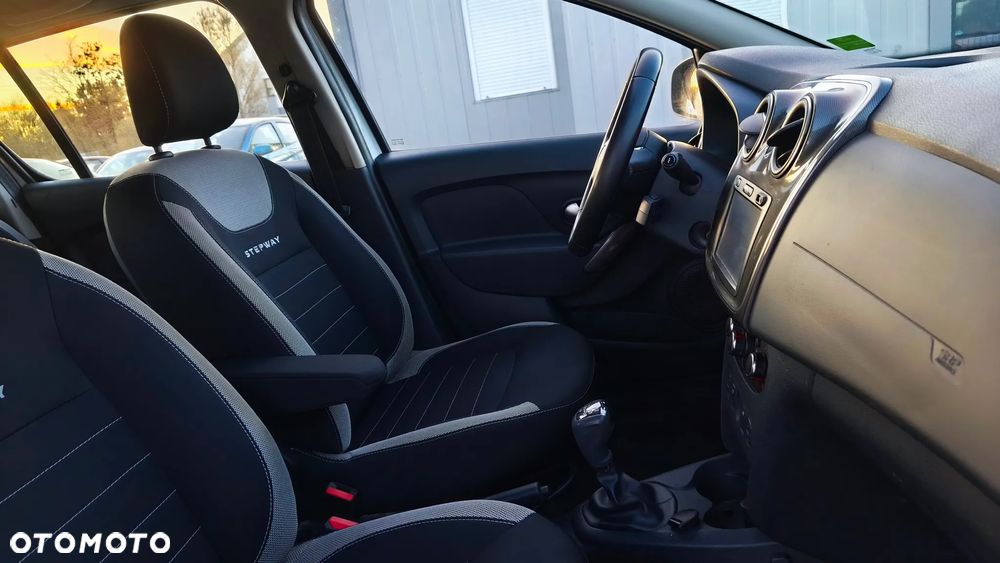Dacia Sandero Stepway 0.9 TCe Laureate S&S Easy-R - 25