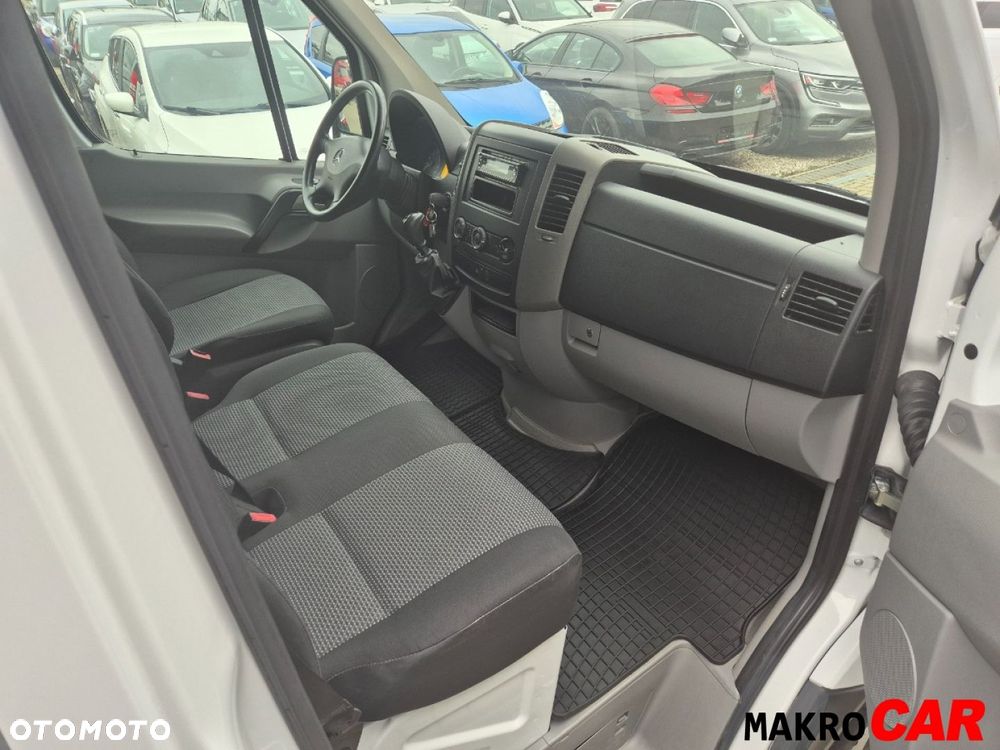 Mercedes-Benz Sprinter - 9