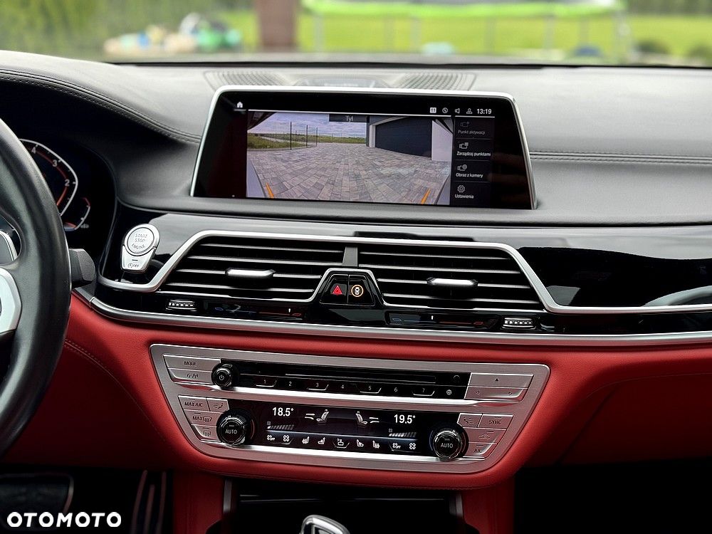 BMW Seria 7 750Ld xDrive sport - 30