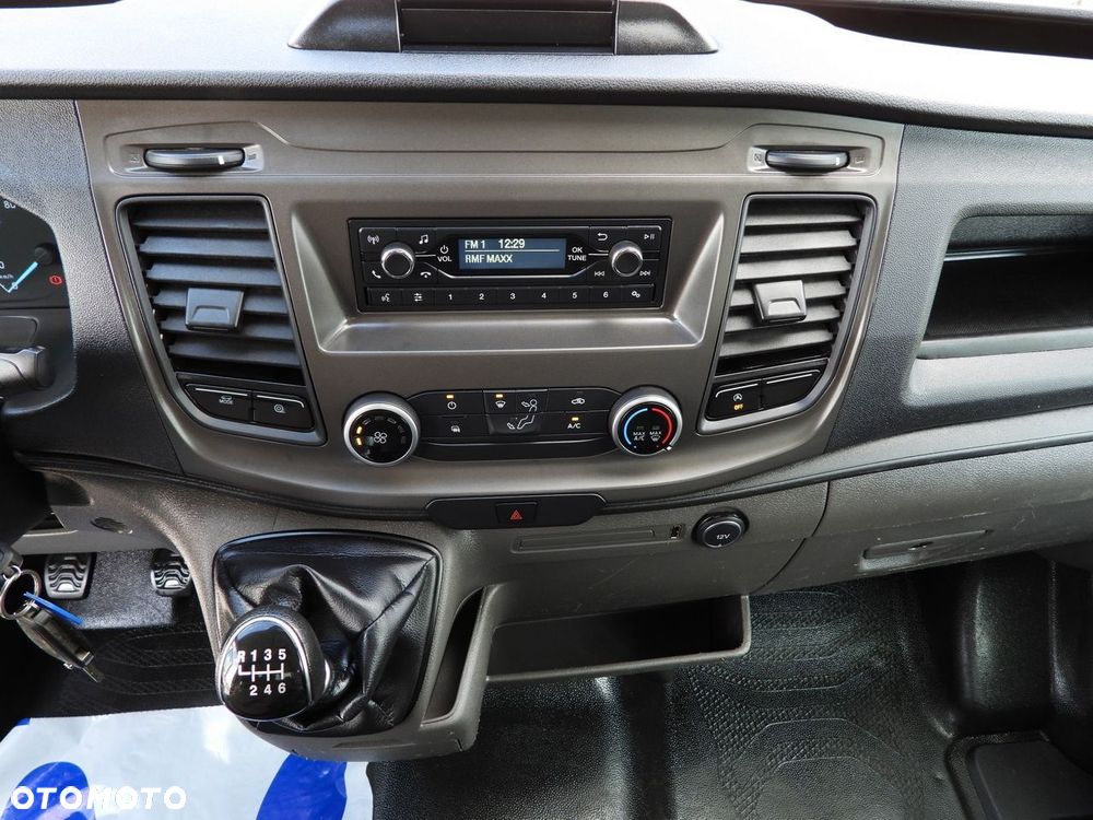 Ford TRANSIT WYWROTKA TEMPOMAT LEDY BLIŹNIACZE KOŁA KLIMATYZACJA  130KM - 36