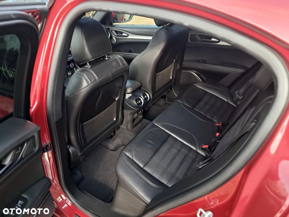 Alfa Romeo Stelvio 2.0 Turbo Veloce TI Q4 - 8