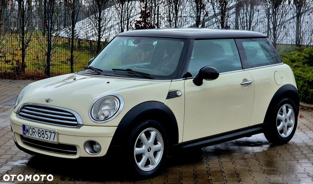 MINI Cooper 50 Camden - 2