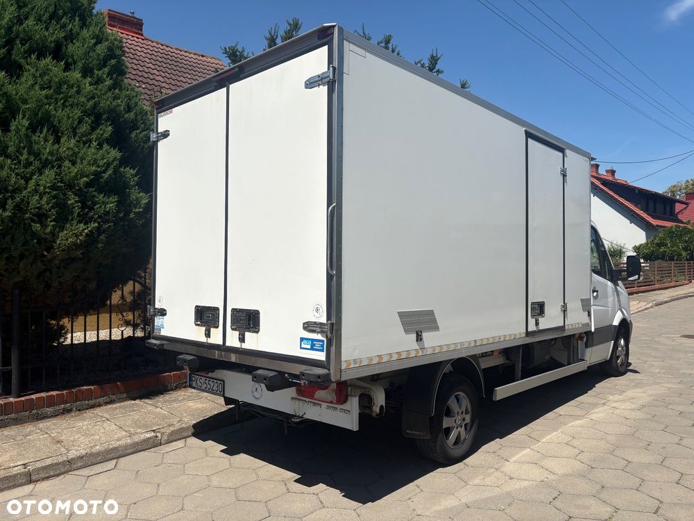 Mercedes-Benz Sprinter - 4