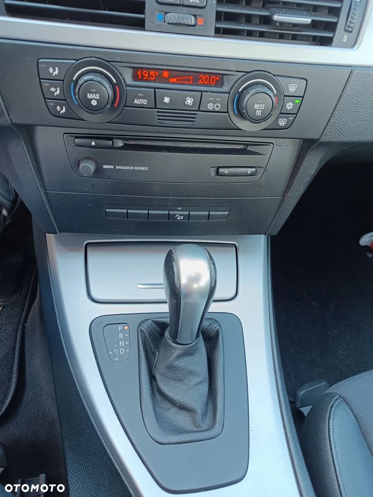 BMW Seria 3 - 23