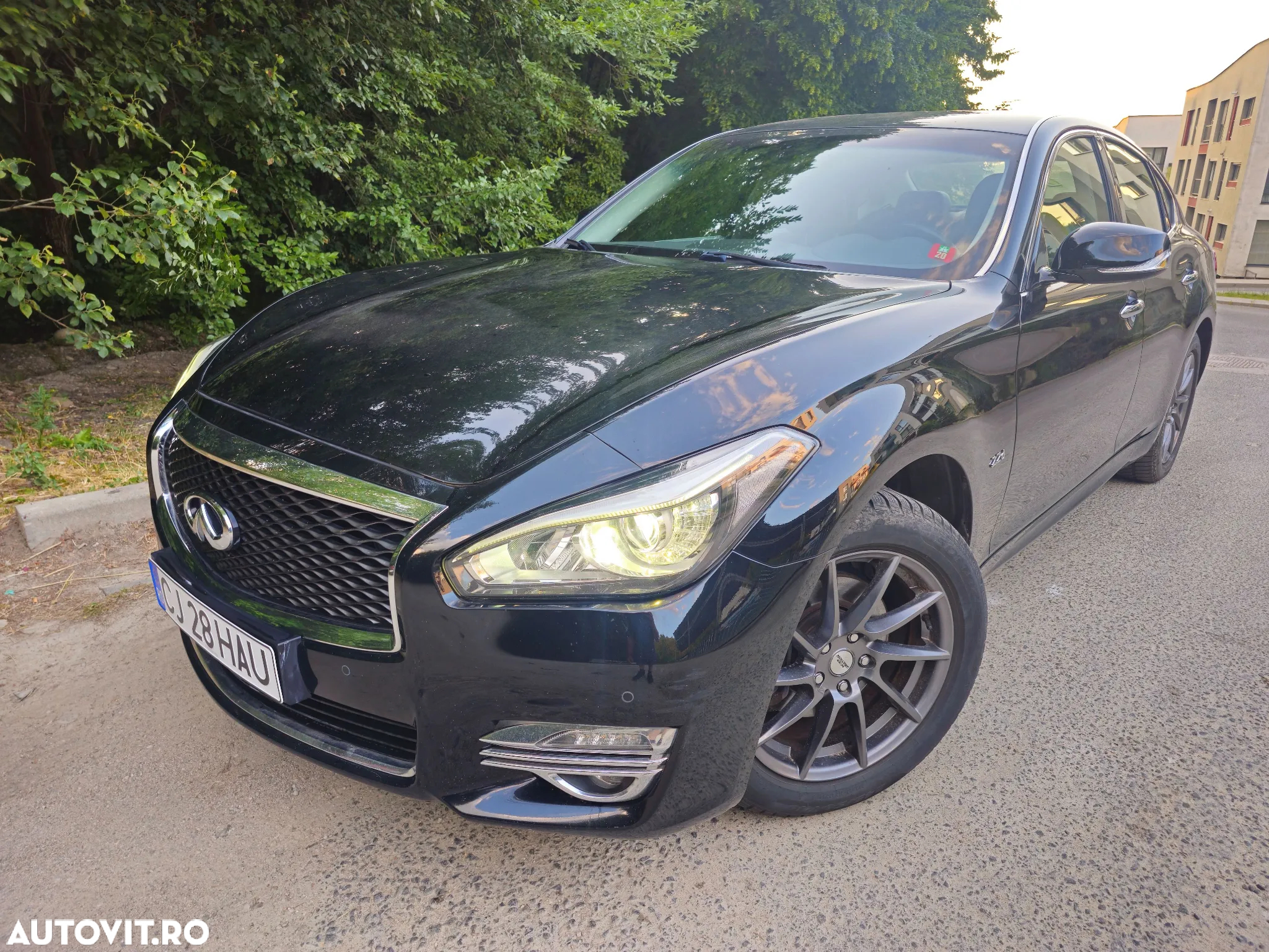 Infiniti Q70 2.2d - 3
