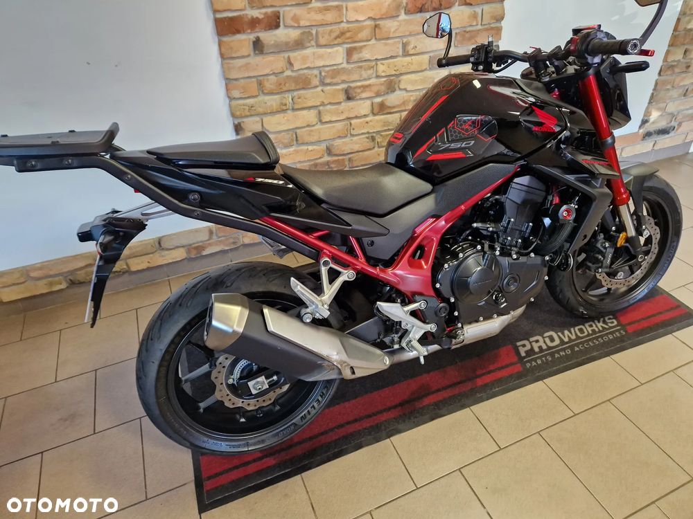 Honda Hornet - 8