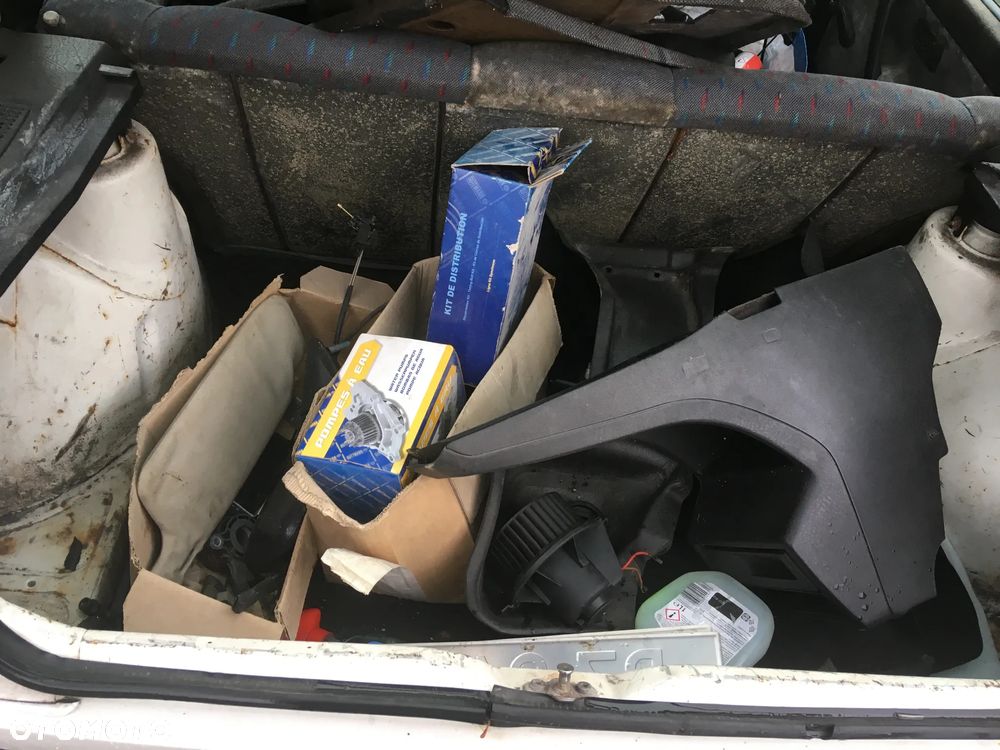 Volkswagen Golf - 15