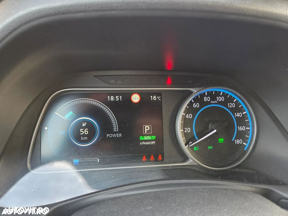 Nissan LEAF - 4