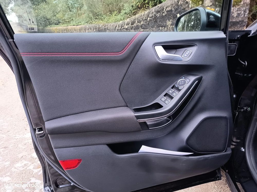 Ford Puma 1.0 EcoBoost Hybrid ST-LINE - 14