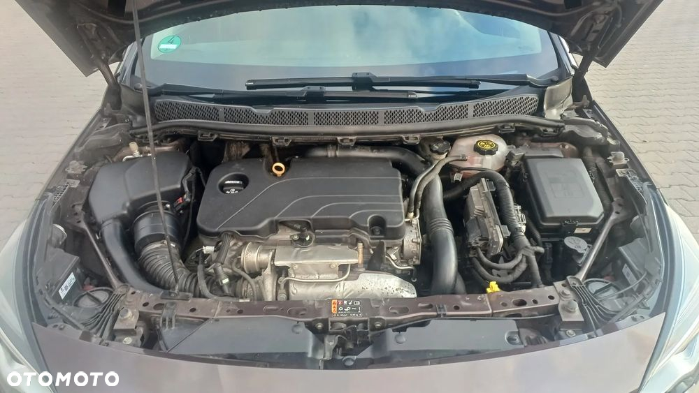 Opel Astra 1.4 Turbo Edition - 13