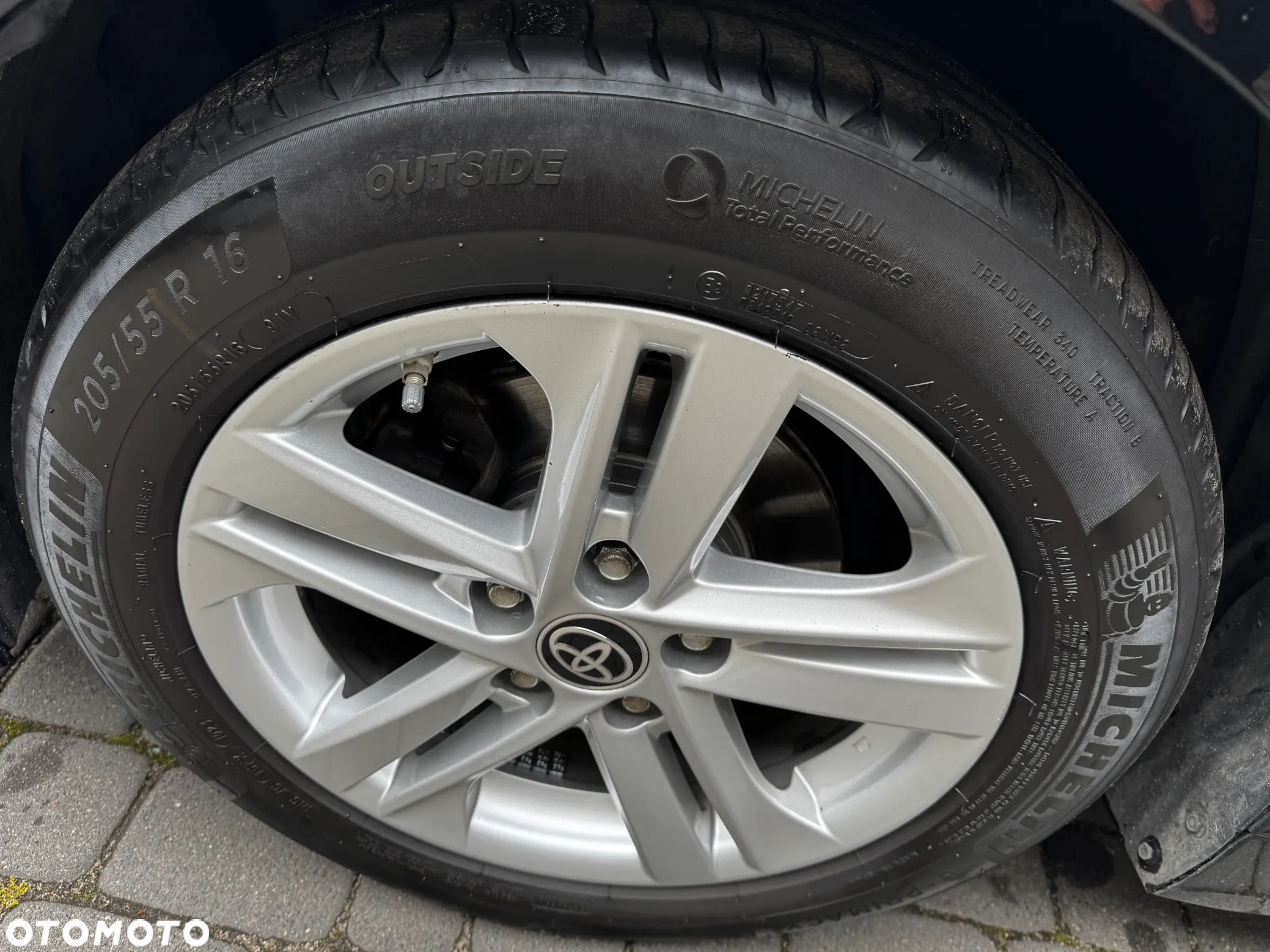 Toyota Corolla 1.8 Hybrid Comfort - 20