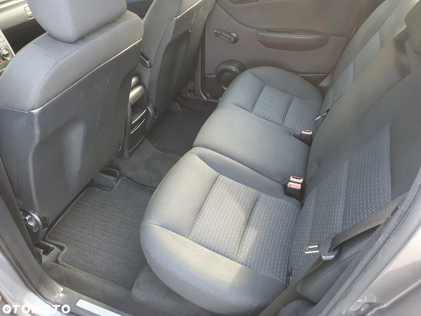Mercedes-Benz Klasa B 150 BlueEffICIENCY - 35
