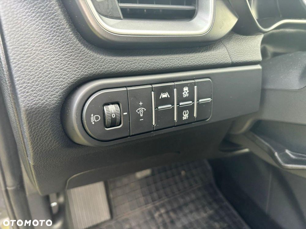 Kia Ceed 1.5 T-GDI M - 23