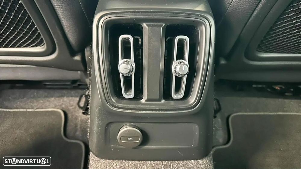 Volvo XC 40 1.5 T5 PHEV Inscription Expression - 37