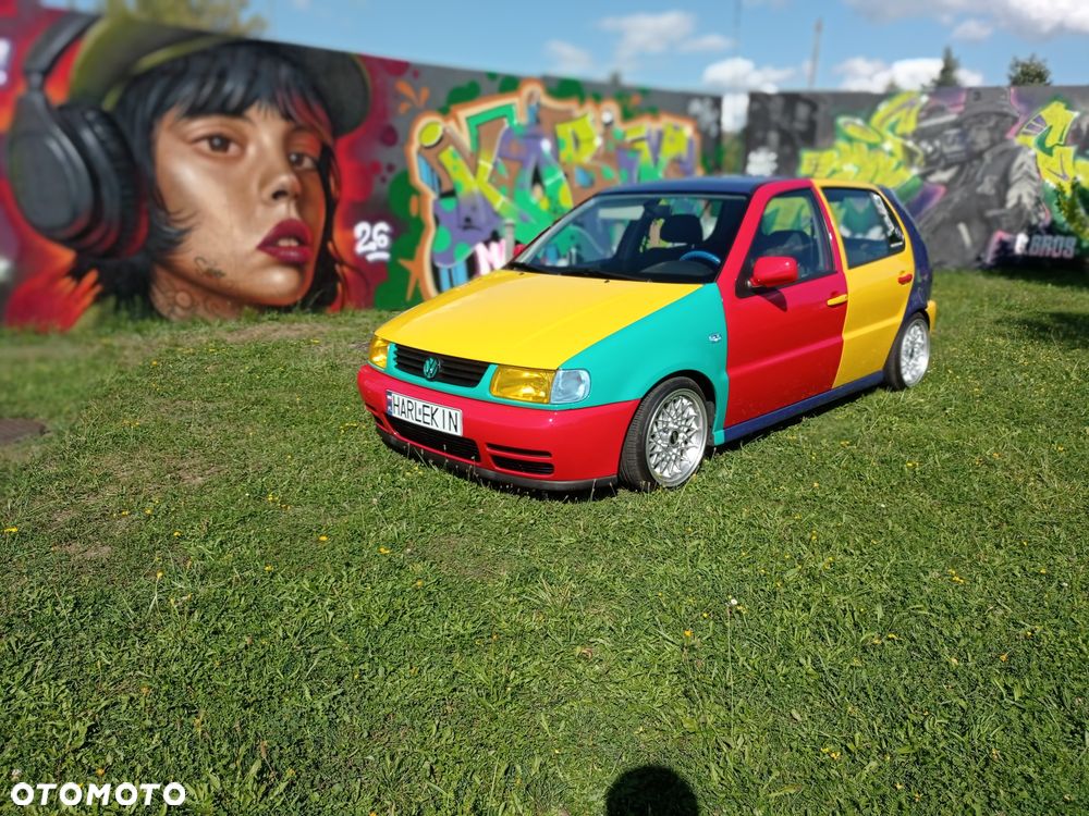 Volkswagen Polo - 2