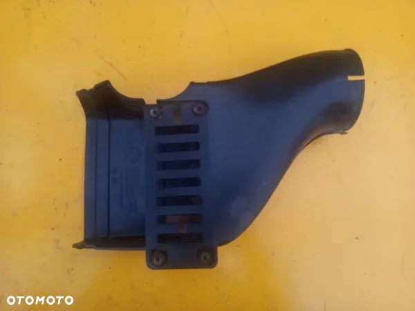 Wlot filtra powietrza guma Case Maxxum 140 - 2