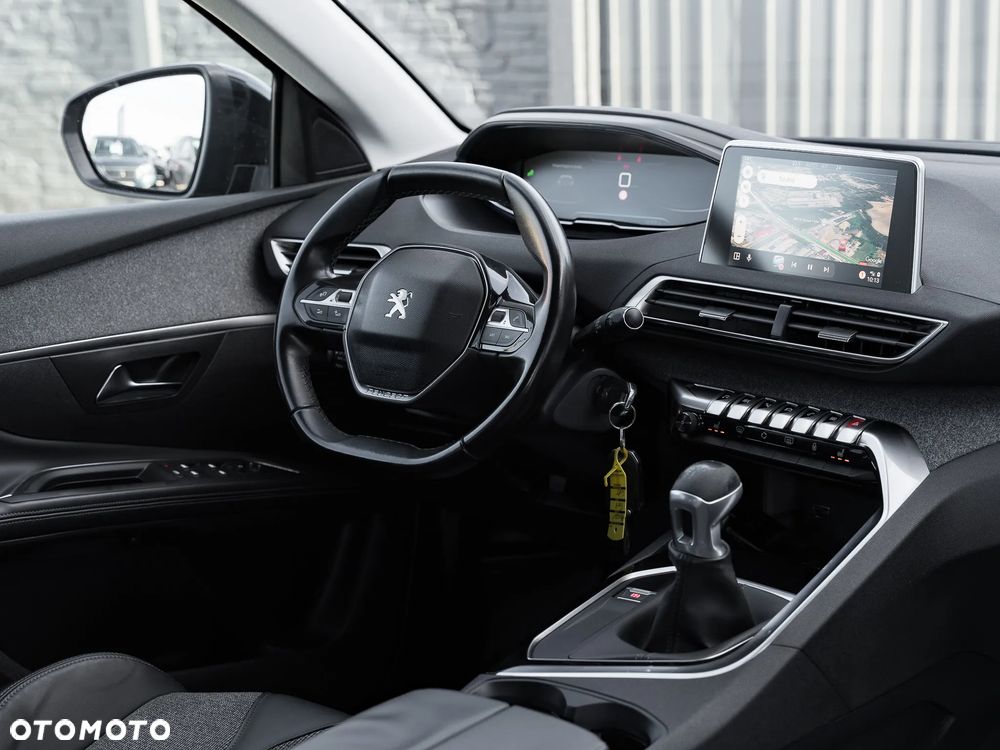 Peugeot 5008 1.5 BlueHDi Allure Pack S&S - 21