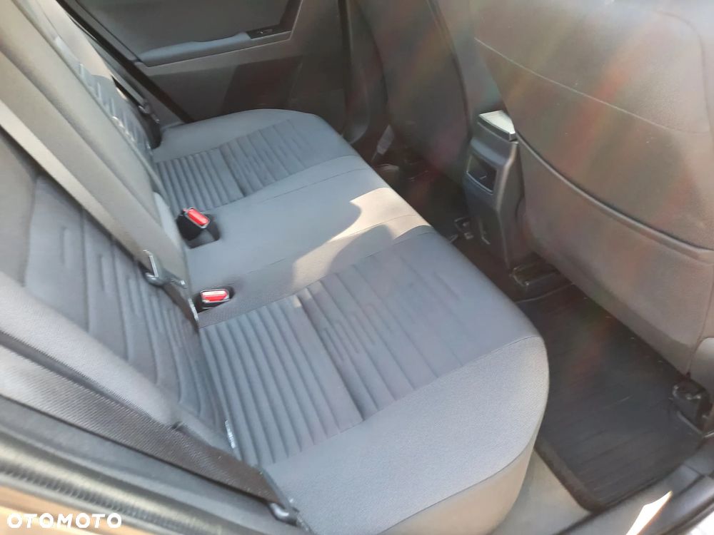 Toyota Auris 1.6 Premium - 8