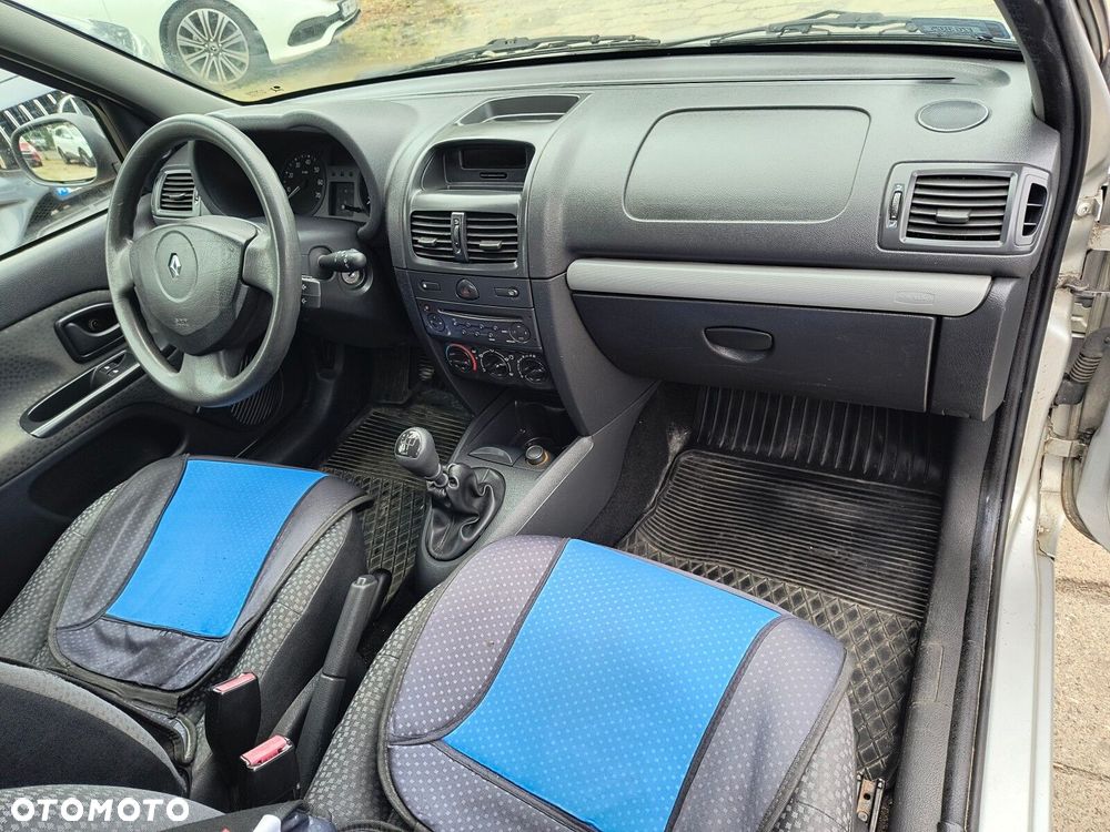 Renault Clio - 13