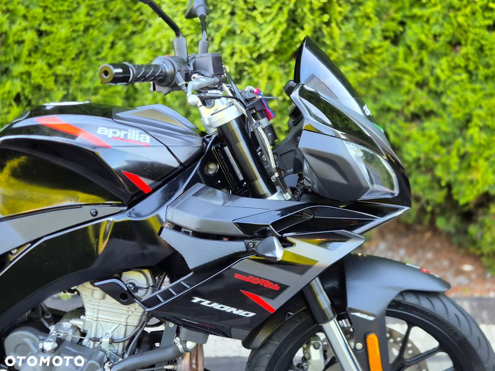 Aprilia Tuono - 14