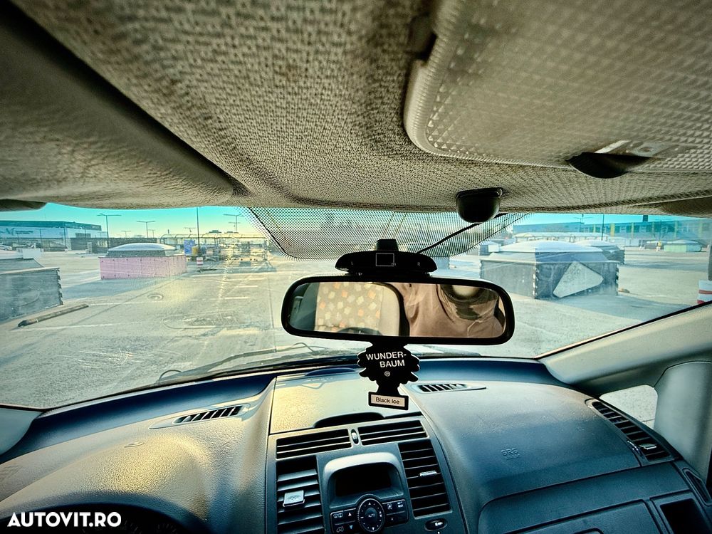 Mercedes-Benz Vito - 17