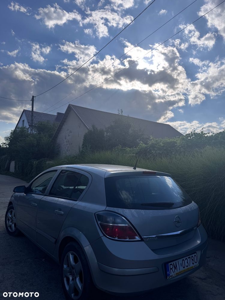 Opel Astra 1.3 CDTI Cosmo - 3