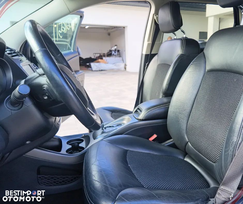 Dodge Journey - 11
