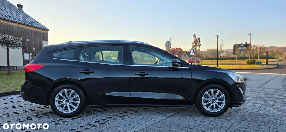 Ford Focus SW - 10