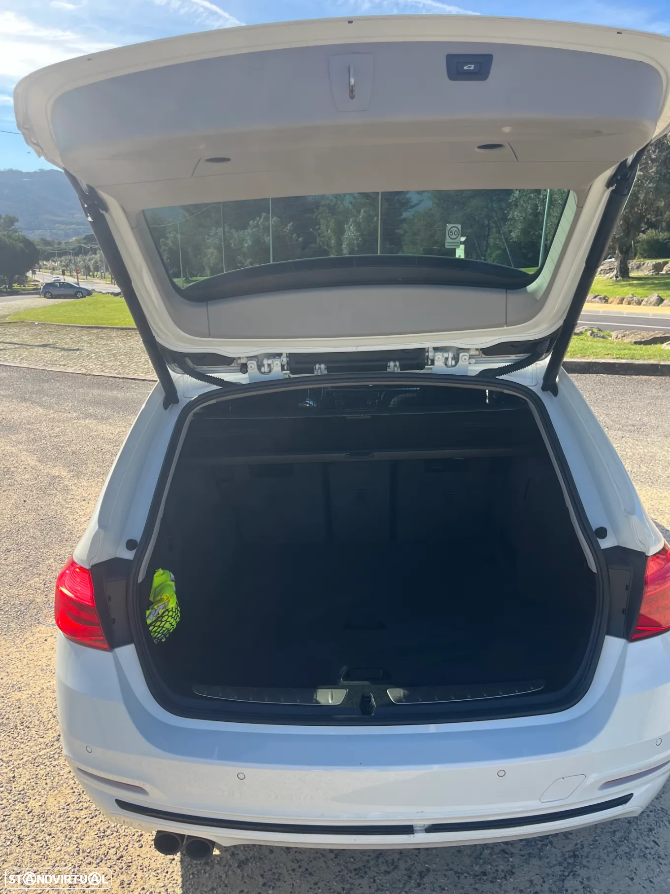 BMW 320 d Touring Aut. M Sport - 2