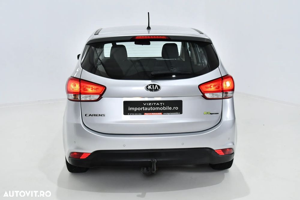 Kia Carens 1.7 CRDi 115 Dream-Team Edition - 8