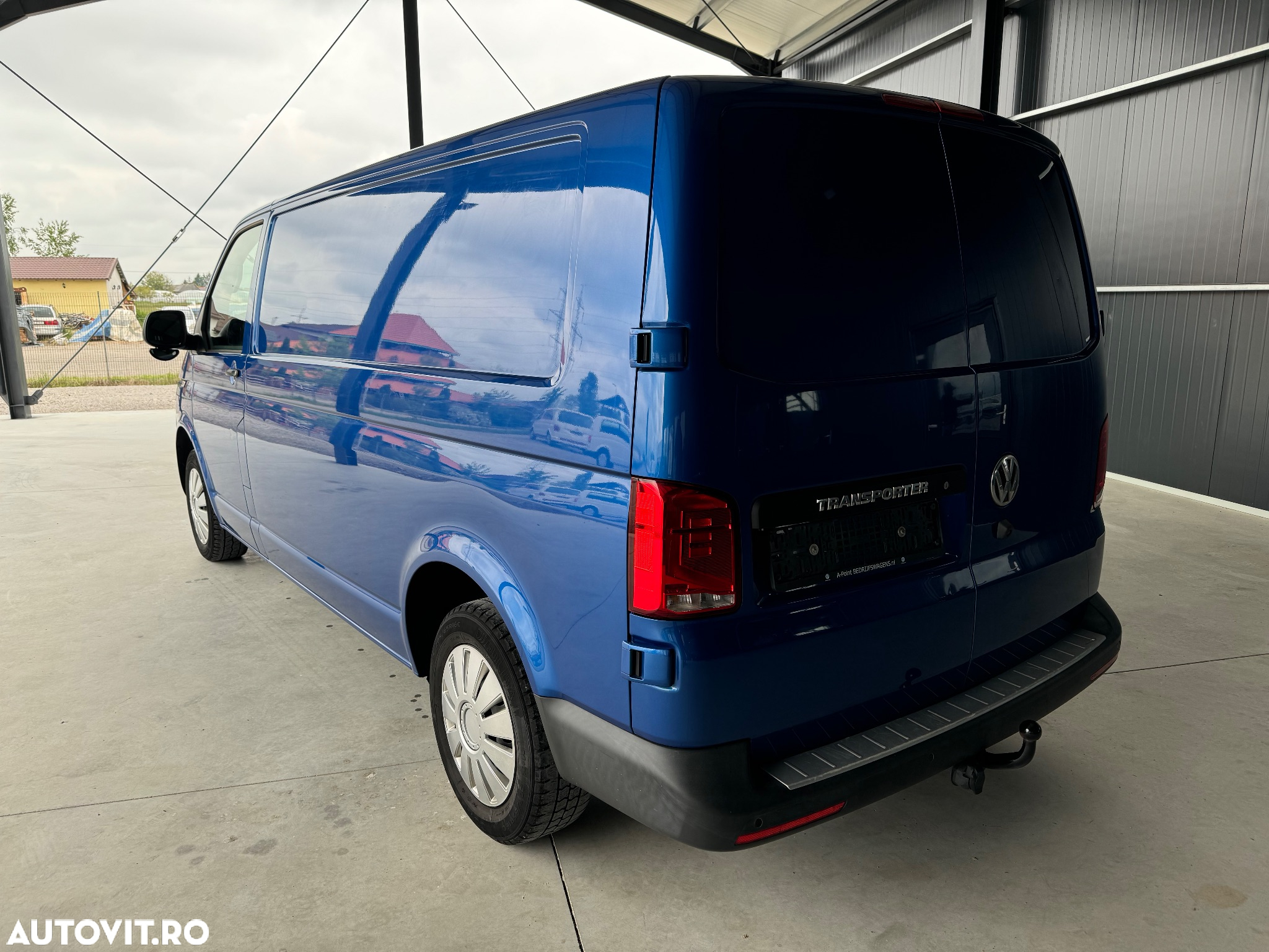 Volkswagen Transporter T6.1 - 4