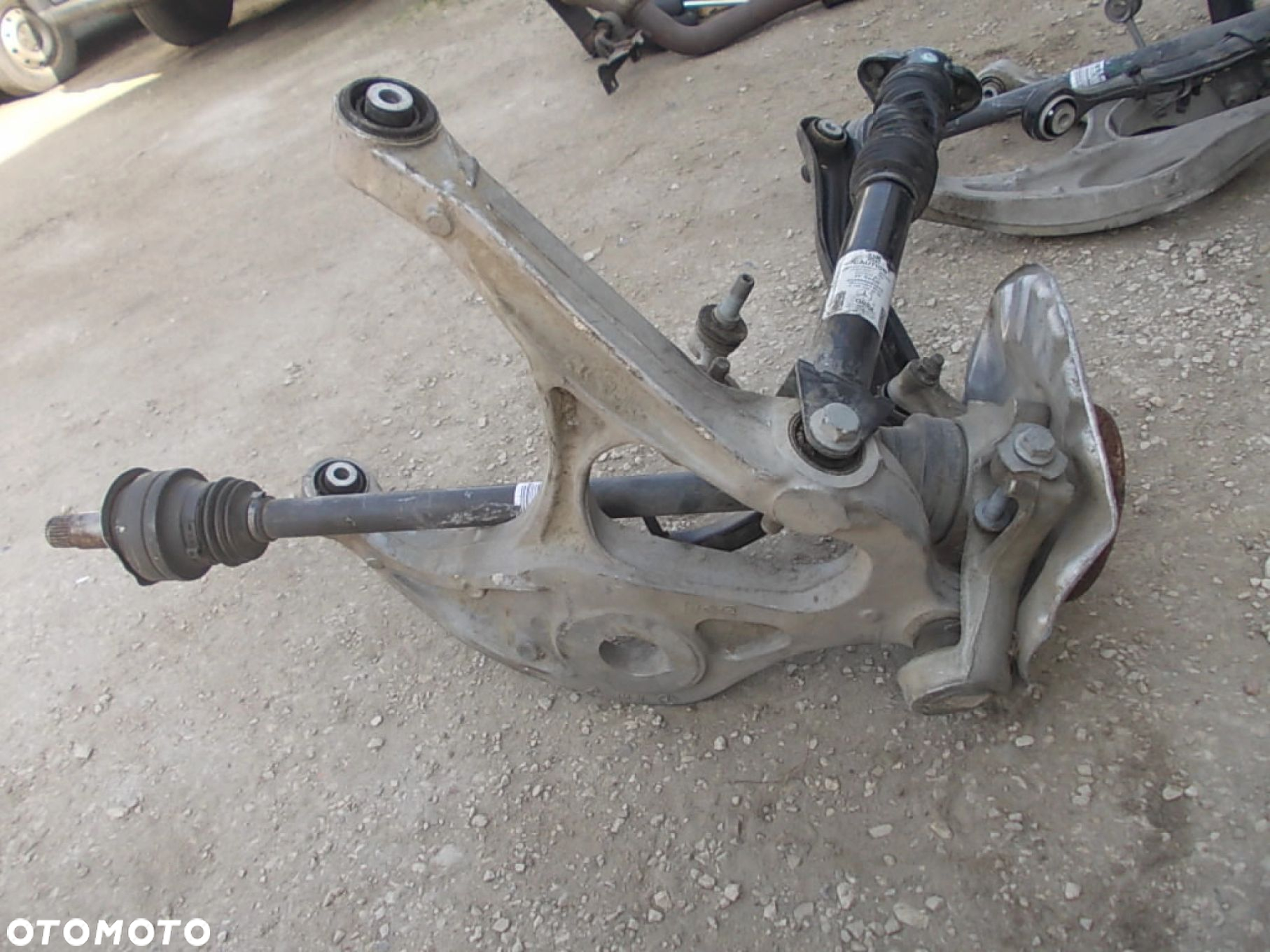 WAHACZ ZAWIESZENIE TYLNE PRAWE MERCEDES ML W166 GL - 5
