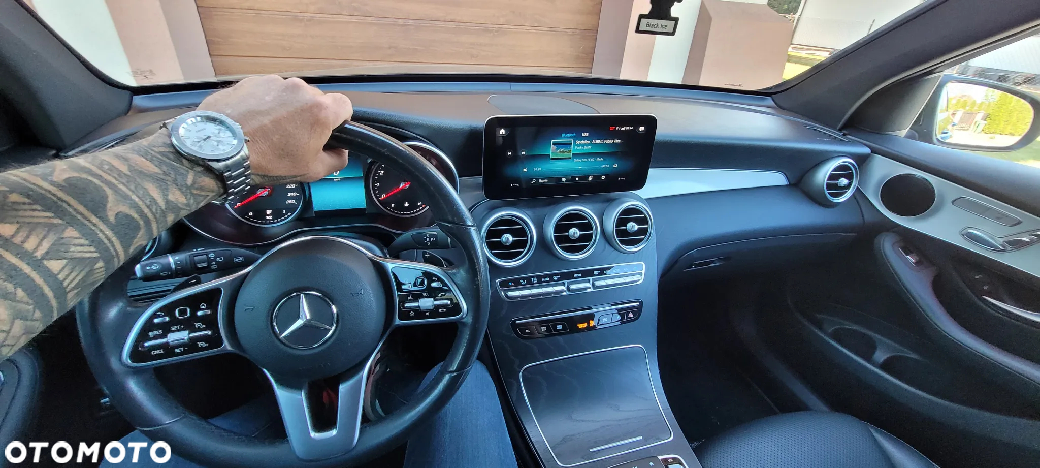 Mercedes-Benz GLC 300 4Matic 9G-TRONIC - 8