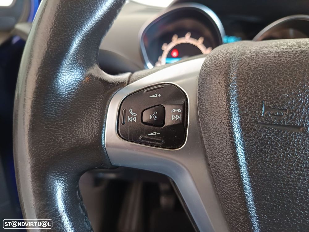 Ford Tourneo Courier 1.0 EcoBoost Titanium - 17