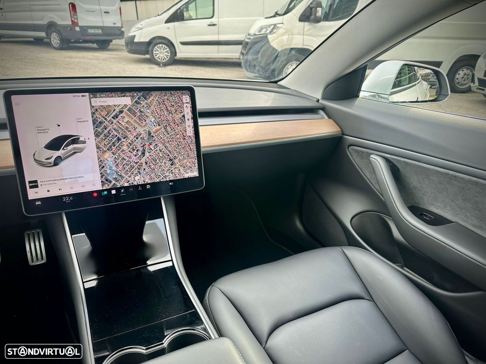 Tesla Model 3 Performance Dual Motor AWD - 12