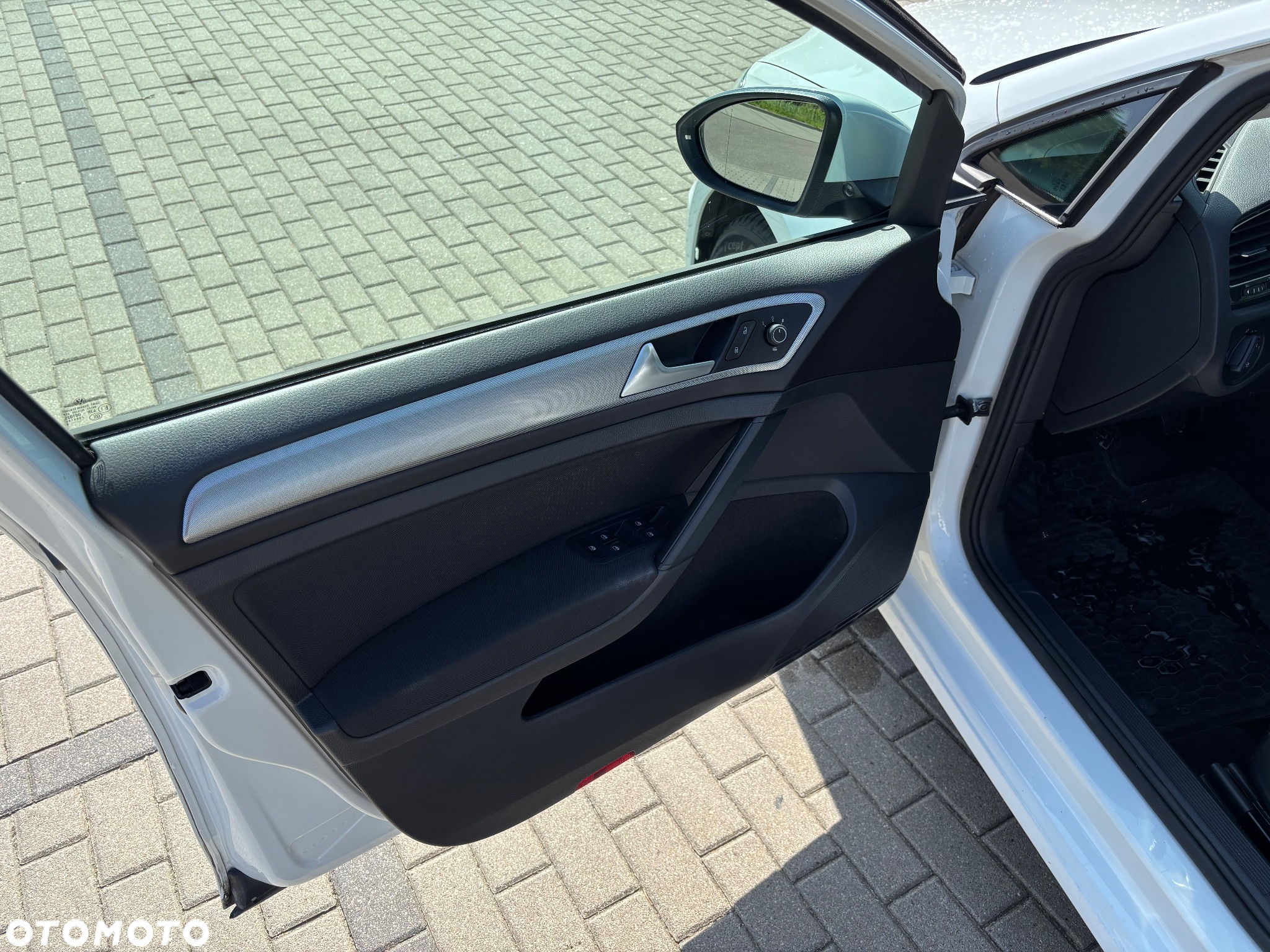 Volkswagen Golf VII 1.6 TDI BMT Trendline - 12