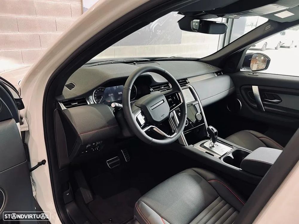 Land Rover Discovery Sport - 10