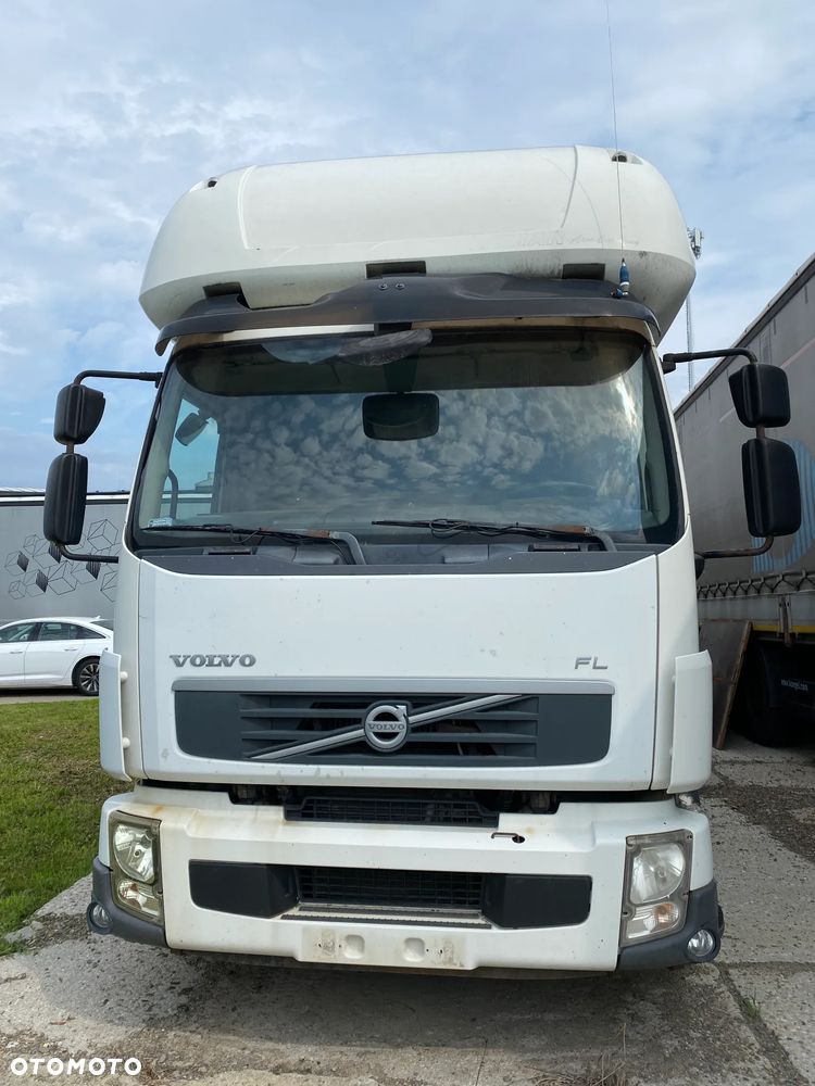 Volvo FL - 3