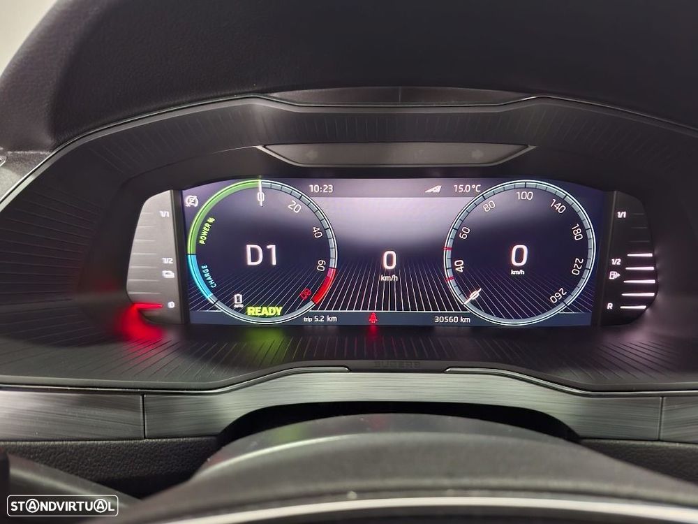 Skoda Superb Break - 24