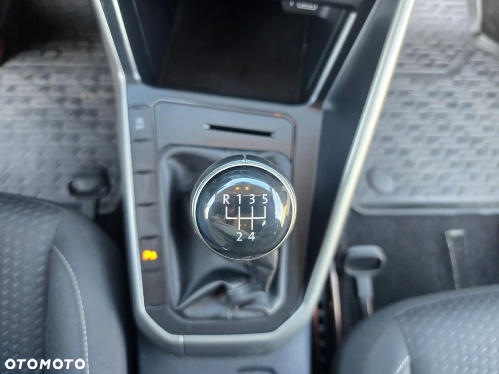Volkswagen Polo - 32