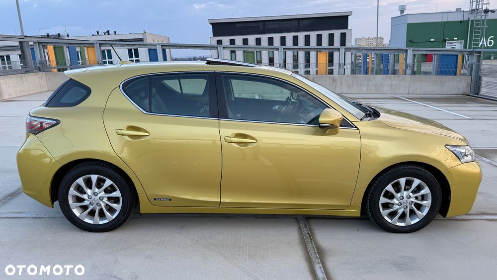 Lexus CT 200h Prestige - 9