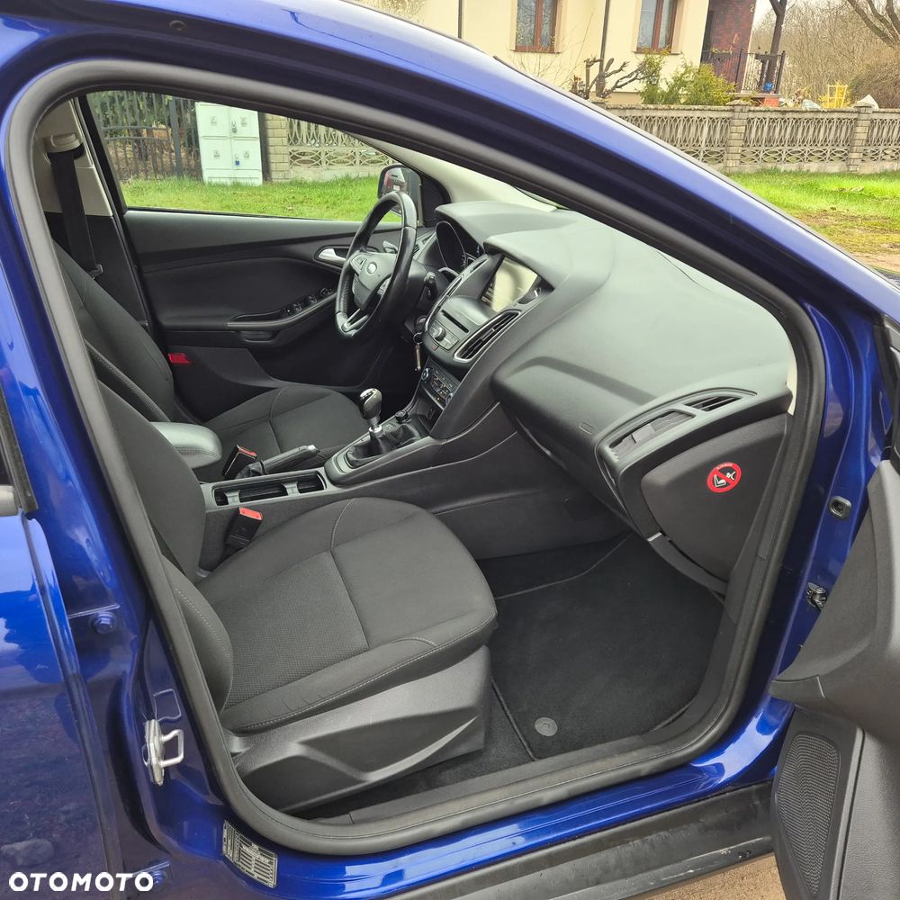 Ford Focus 1.5 TDCi SYNC Edition - 22