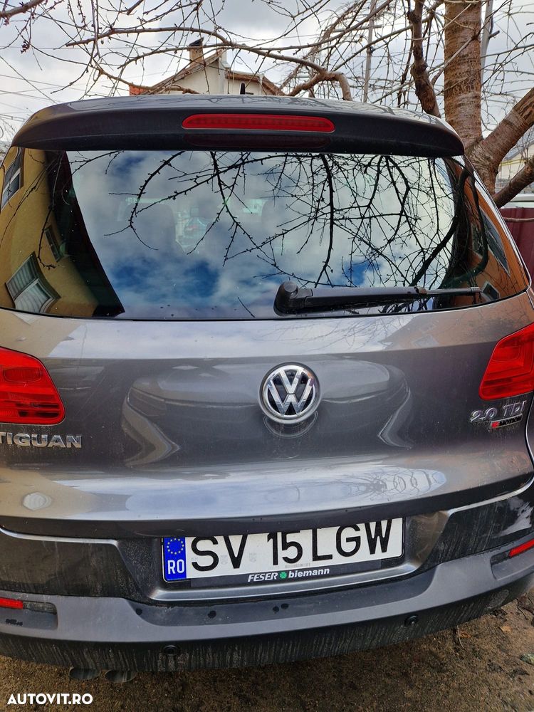 Volkswagen Tiguan - 2