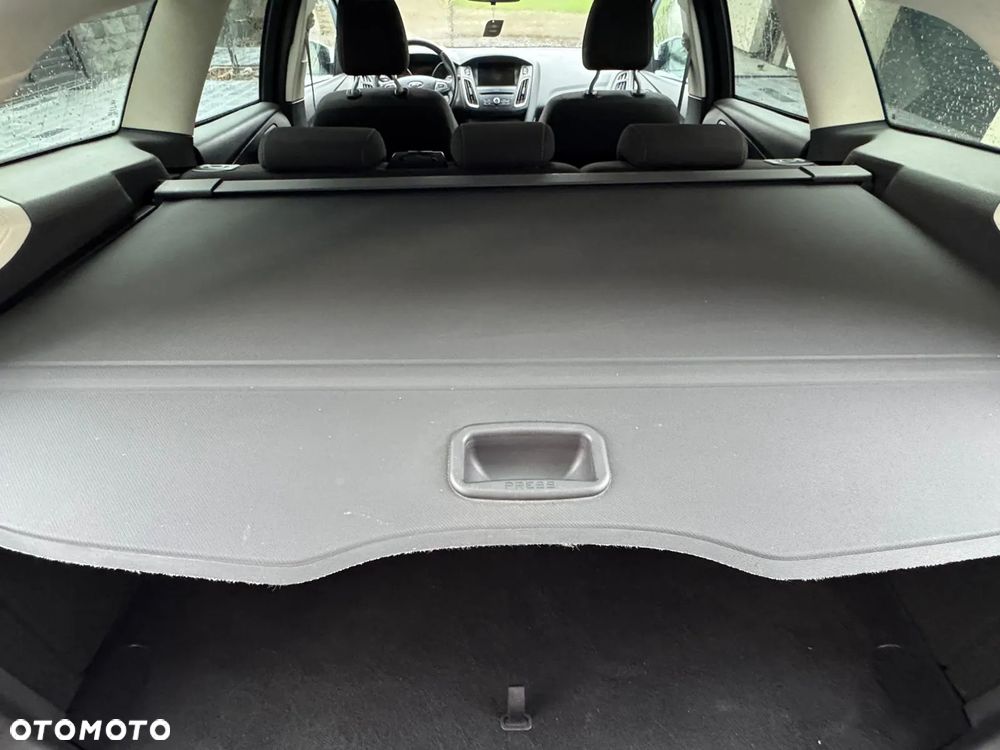 Ford Focus Turnier 1.5 EcoBlue Start-Stopp-System TITANIUM - 21