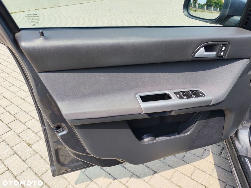 Volvo V50 - 10