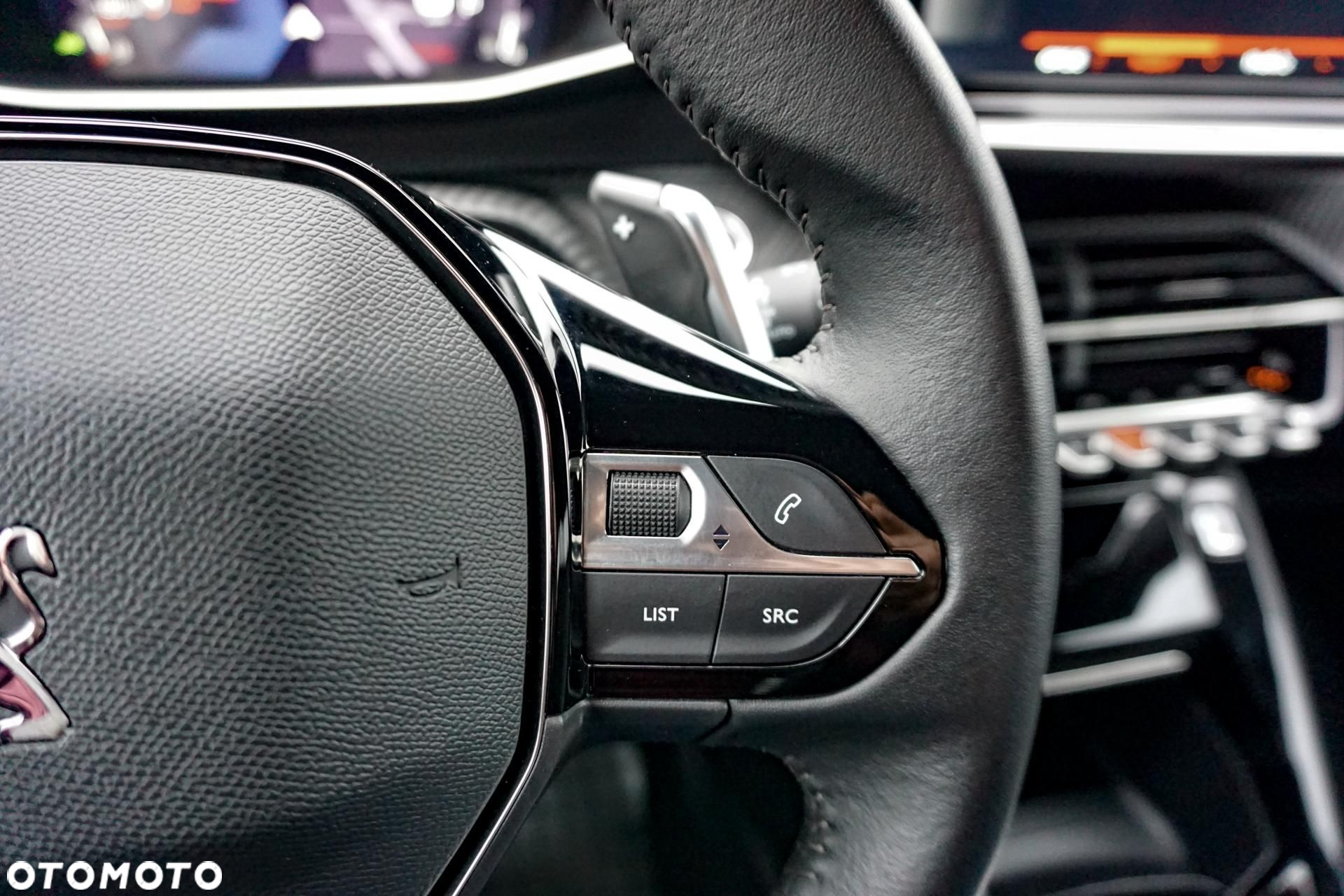 Peugeot 2008 - 24