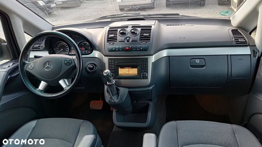 Mercedes-Benz Viano - 13